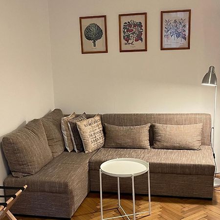 Apartment Slavikova 11 Prag Exterior foto