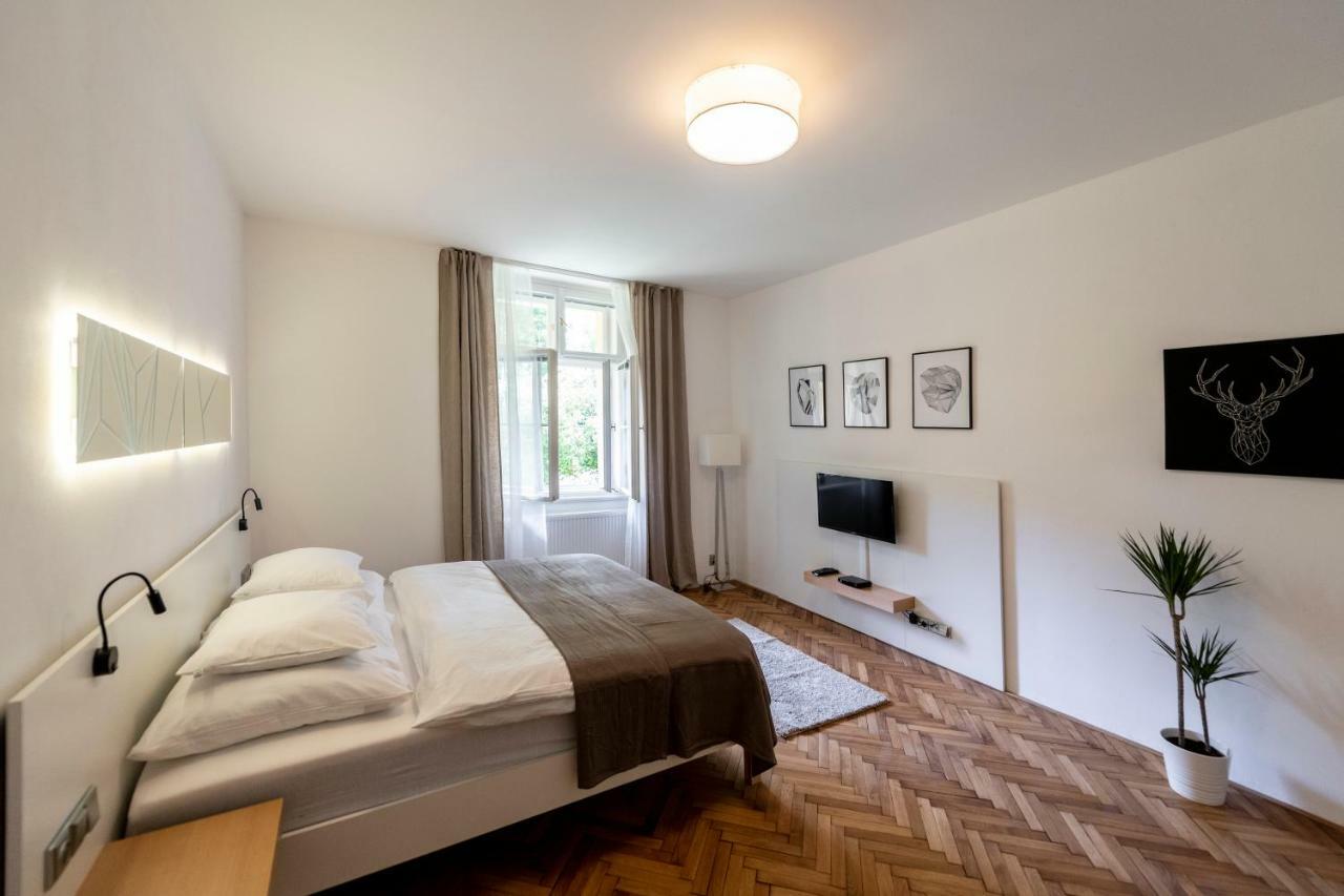 Apartment Slavikova 11 Prag Exterior foto